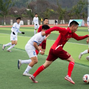 金沙娱乐-包含足球赛场上的强强对话激发球员斗志的词条